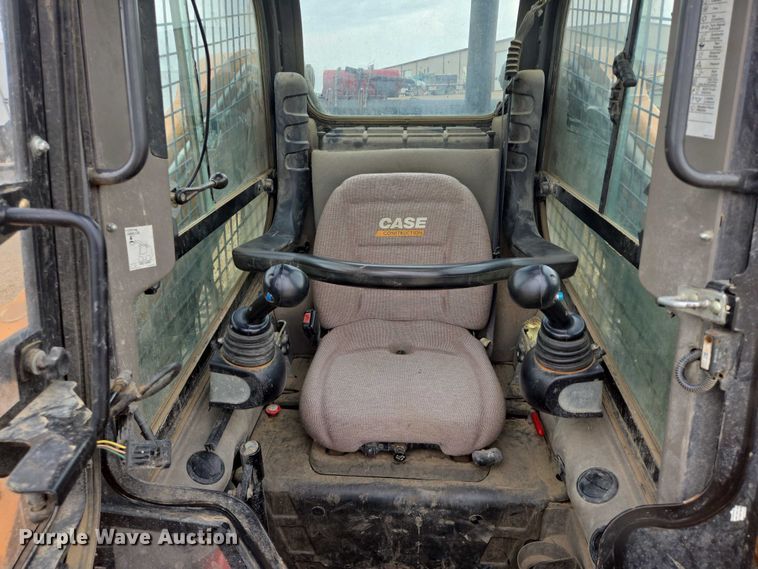 image for item DY1080 2015 Case SV280 tracked skid steer loader