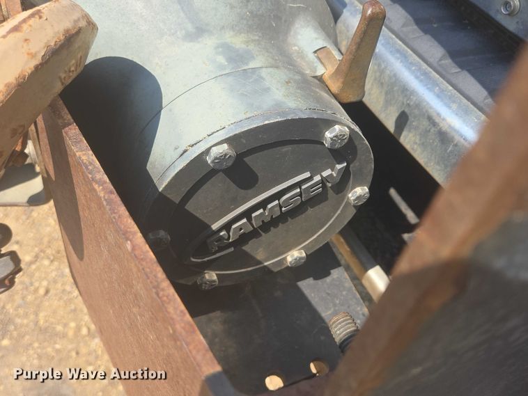 image for item DY1083 2015 Ford F450 Crew Cab utility / service truck