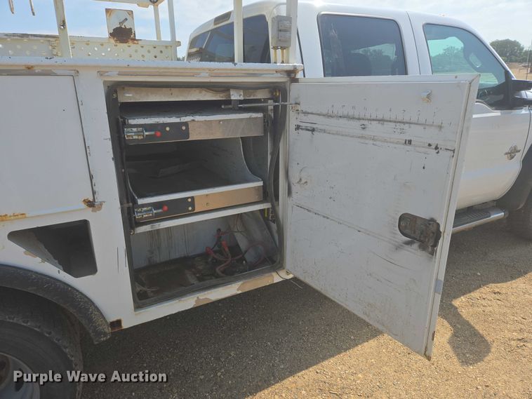 image for item DY1083 2015 Ford F450 Crew Cab utility / service truck