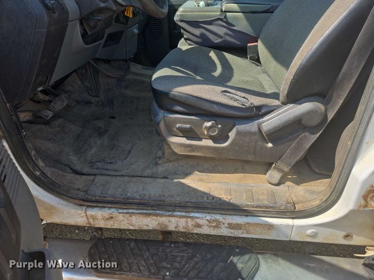 image for item DY1083 2015 Ford F450 Crew Cab utility / service truck