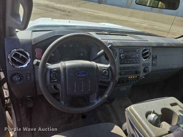 image for item DY1083 2015 Ford F450 Crew Cab utility / service truck