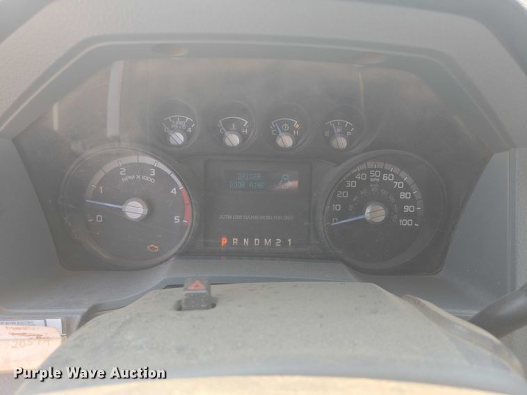 image for item DY1083 2015 Ford F450 Crew Cab utility / service truck