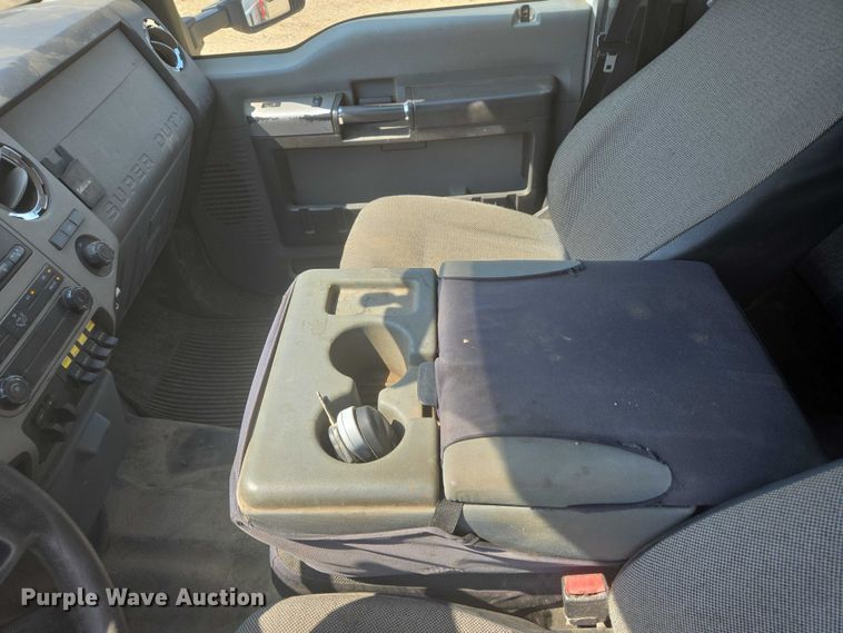 image for item DY1083 2015 Ford F450 Crew Cab utility / service truck