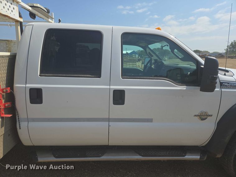 image for item DY1083 2015 Ford F450 Crew Cab utility / service truck