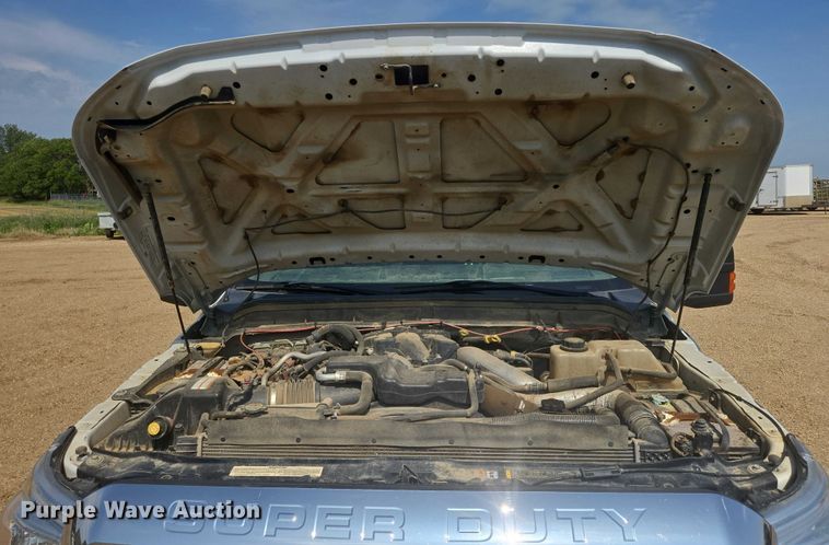 image for item DY1083 2015 Ford F450 Crew Cab utility / service truck