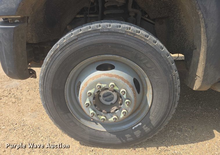 image for item DY1083 2015 Ford F450 Crew Cab utility / service truck