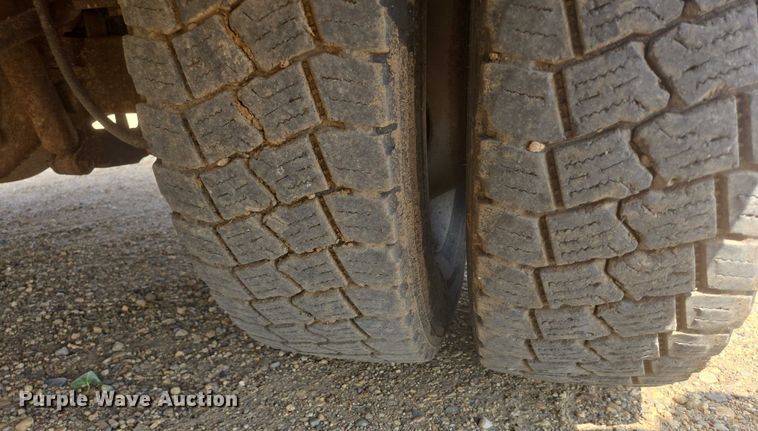 image for item DY1083 2015 Ford F450 Crew Cab utility / service truck