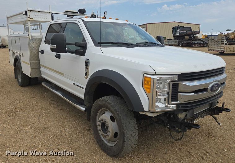 image for item DY1085 2017 Ford F550 Crew Cab utility / service truck