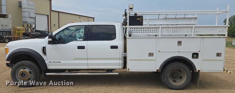 image for item DY1085 2017 Ford F550 Crew Cab utility / service truck