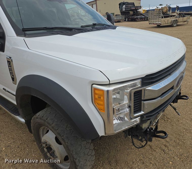 image for item DY1085 2017 Ford F550 Crew Cab utility / service truck