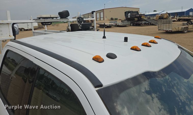 image for item DY1085 2017 Ford F550 Crew Cab utility / service truck