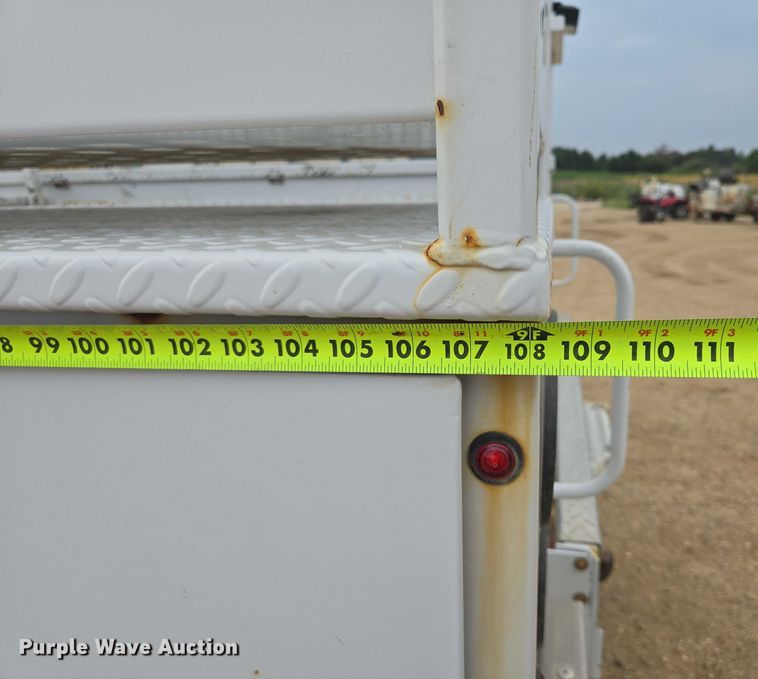 image for item DY1085 2017 Ford F550 Crew Cab utility / service truck