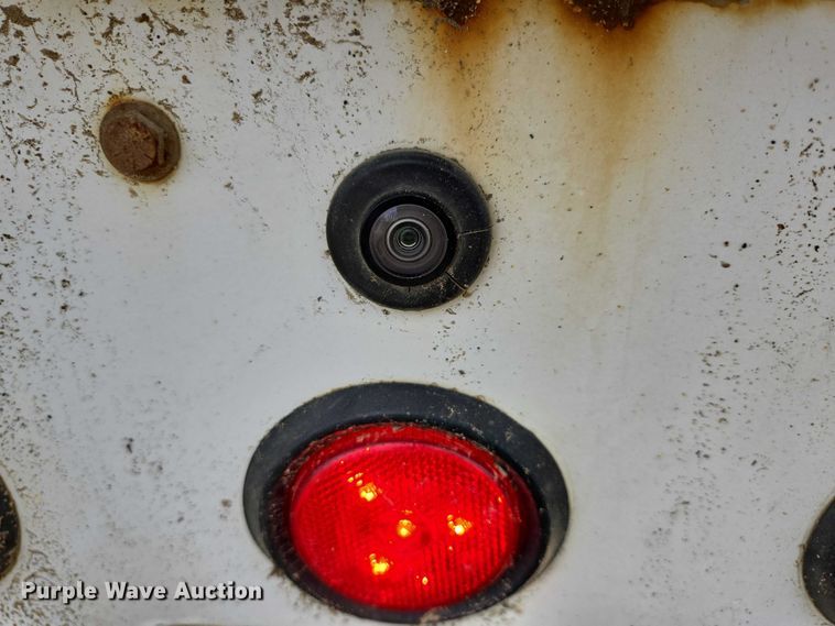 image for item DY1085 2017 Ford F550 Crew Cab utility / service truck