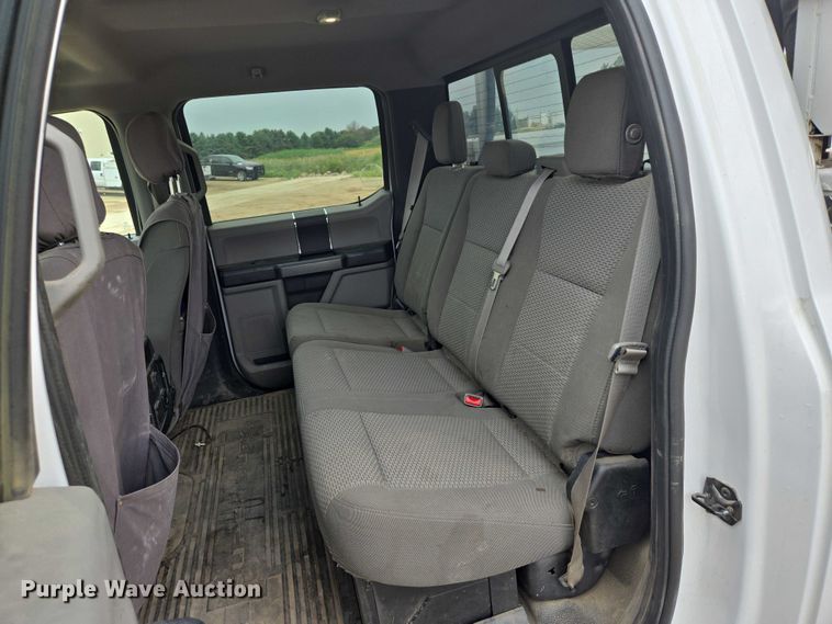 image for item DY1085 2017 Ford F550 Crew Cab utility / service truck