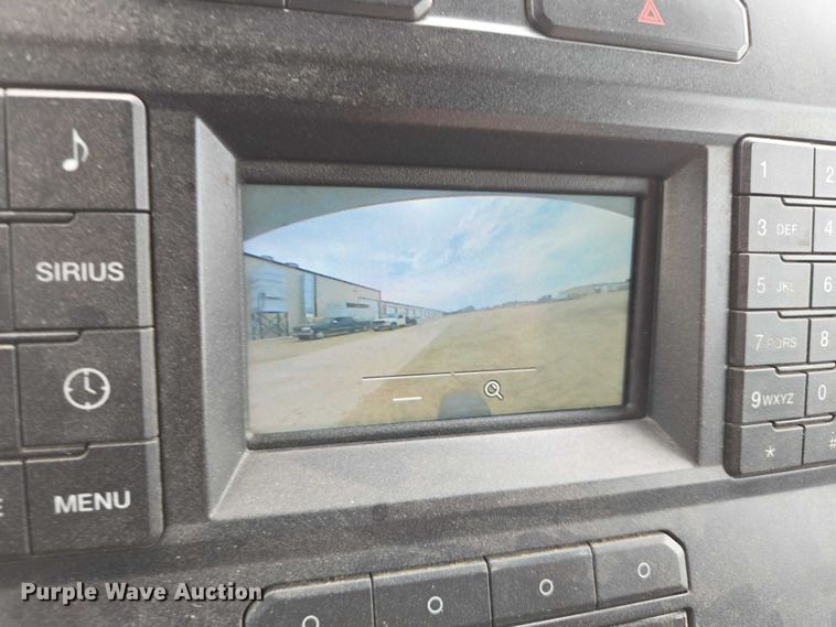 image for item DY1085 2017 Ford F550 Crew Cab utility / service truck