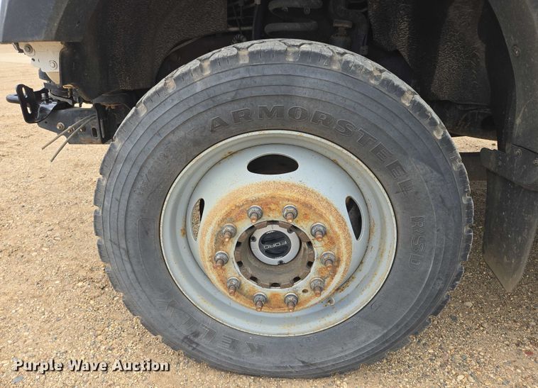 image for item DY1085 2017 Ford F550 Crew Cab utility / service truck