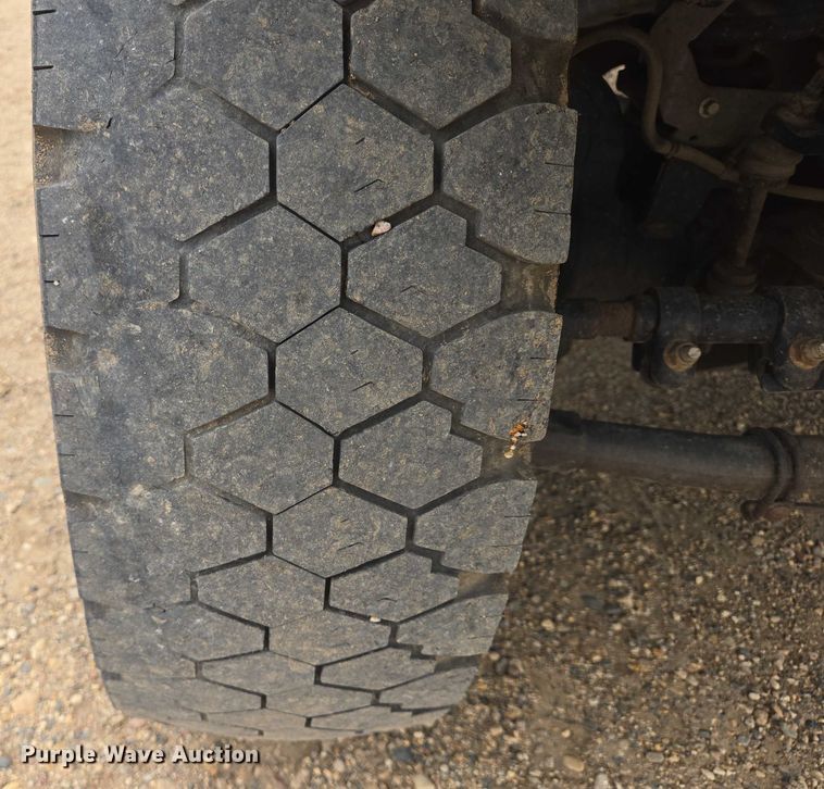 image for item DY1085 2017 Ford F550 Crew Cab utility / service truck