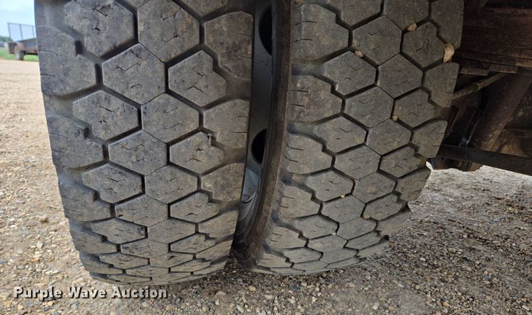 image for item DY1085 2017 Ford F550 Crew Cab utility / service truck