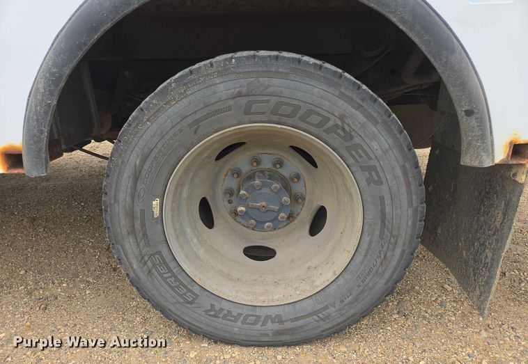 image for item DY1085 2017 Ford F550 Crew Cab utility / service truck