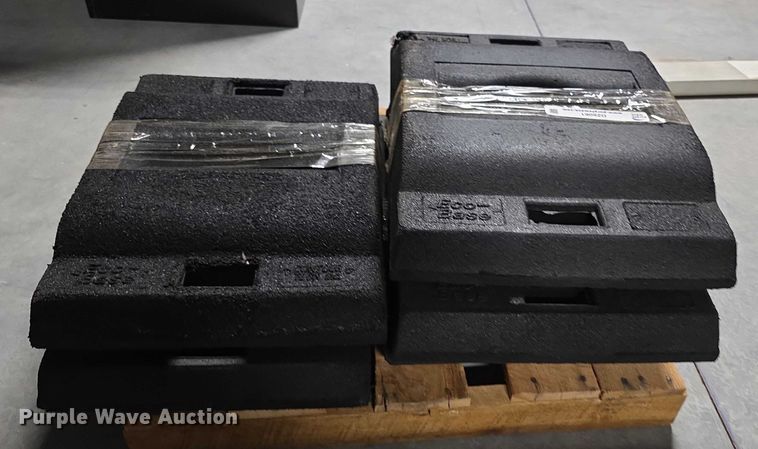 image for item DZ6061 (5) rubber sign bases