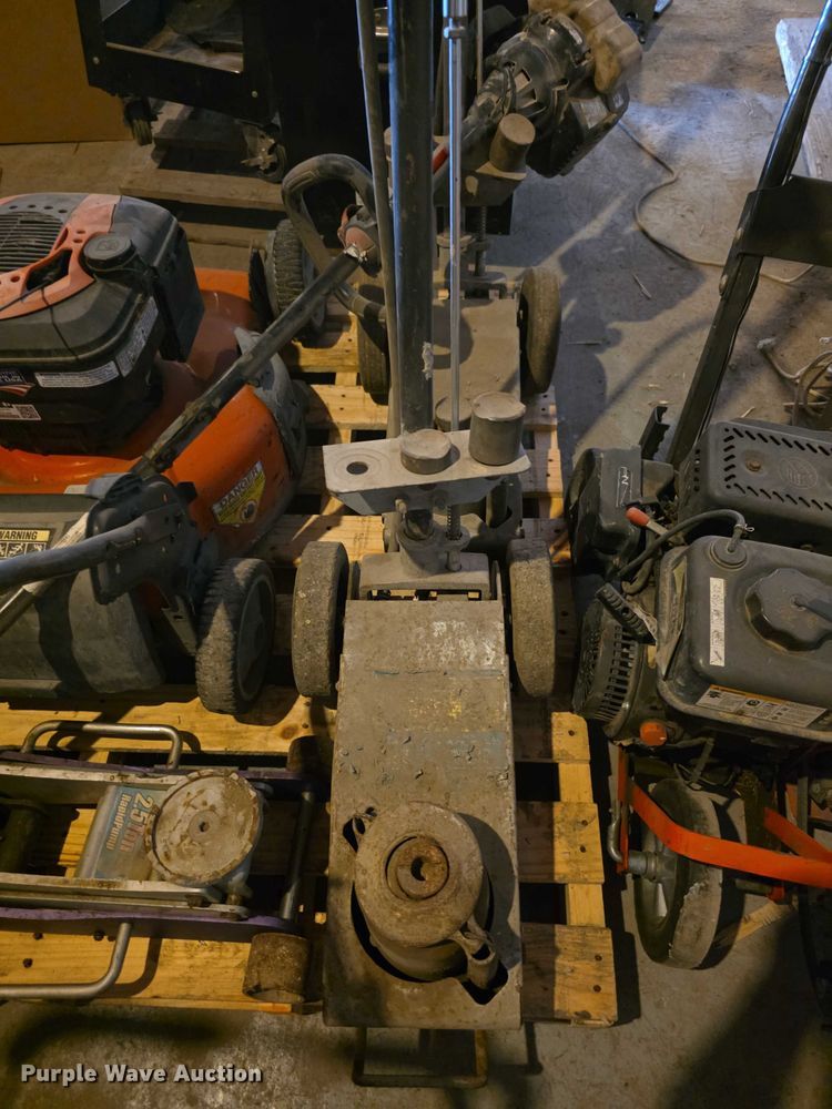 image for item DZ6065 Tools