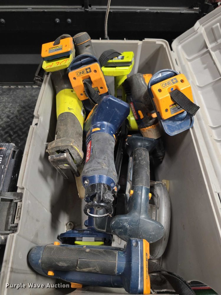 image for item DZ6072 Tools