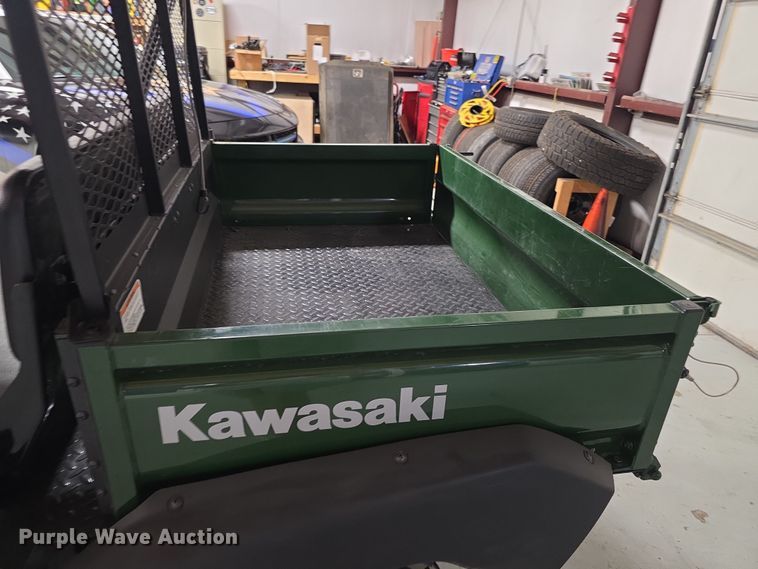 image for item DZ6114 2016 Kawasaki  KAF620R utility vehicle