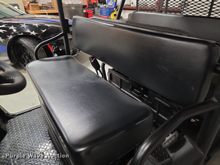 image for item DZ6114 2016 Kawasaki  KAF620R utility vehicle