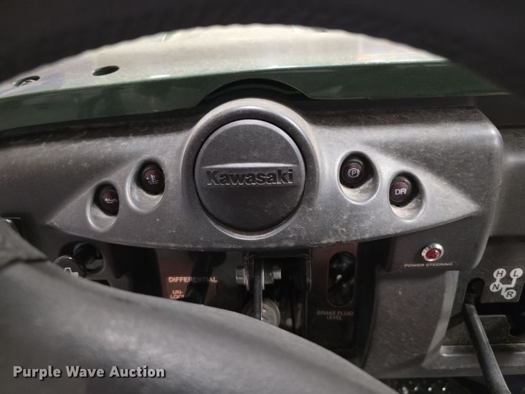 image for item DZ6114 2016 Kawasaki  KAF620R utility vehicle