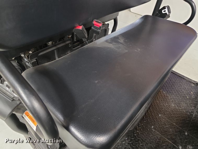 image for item DZ6114 2016 Kawasaki  KAF620R utility vehicle