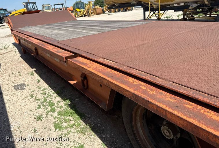 image for item DZ8532 1987 Trail King TK80-4560 drop deck equipment trailer