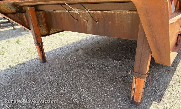 image for item DZ8532 1987 Trail King TK80-4560 drop deck equipment trailer