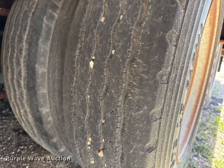 image for item DZ8532 1987 Trail King TK80-4560 drop deck equipment trailer