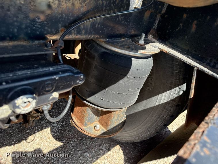 image for item DZ8533 1978 Etnyre DTR tank trailer