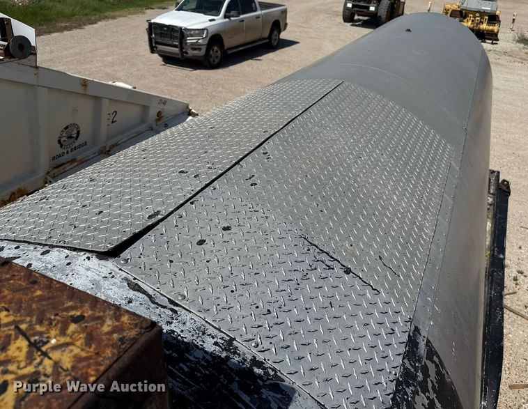 image for item DZ8533 1978 Etnyre DTR tank trailer