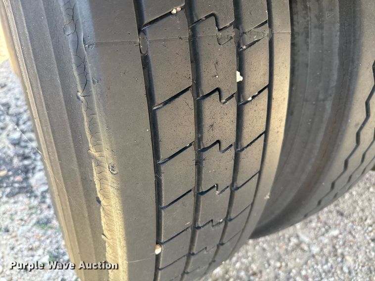 image for item DZ8533 1978 Etnyre DTR tank trailer