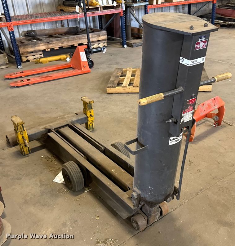 image for item DZ8775 (2) pneumatic jacks