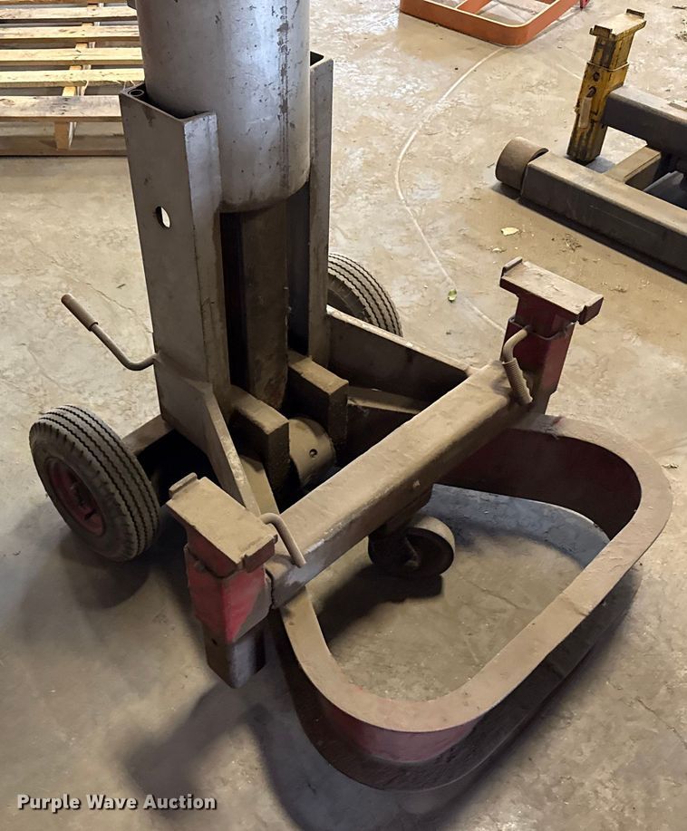 image for item DZ8775 (2) pneumatic jacks