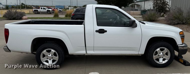 image for item DZ8776 2012 GMC Canyon pickup truck