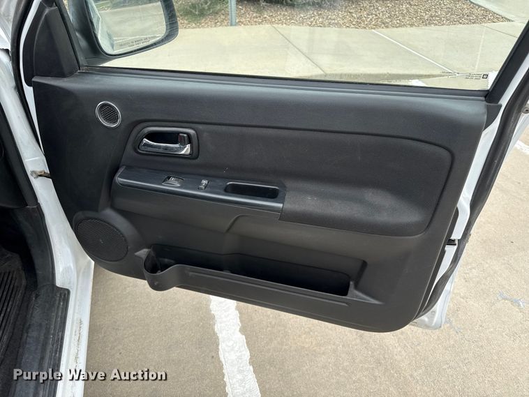 image for item DZ8776 2012 GMC Canyon pickup truck