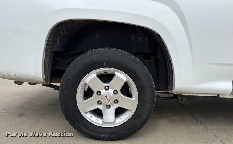 image for item DZ8776 2012 GMC Canyon pickup truck