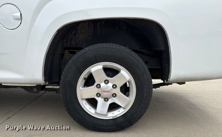 image for item DZ8776 2012 GMC Canyon pickup truck