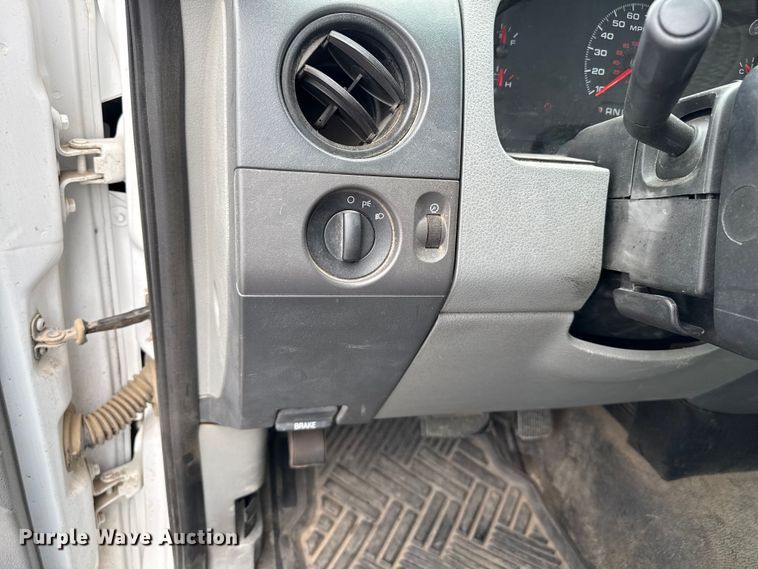 image for item DZ8777 2007 Ford F150 pickup truck