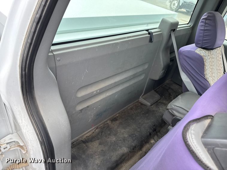 image for item DZ8777 2007 Ford F150 pickup truck