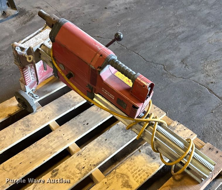 image for item DZ8849 Hilti DD-250E core drill