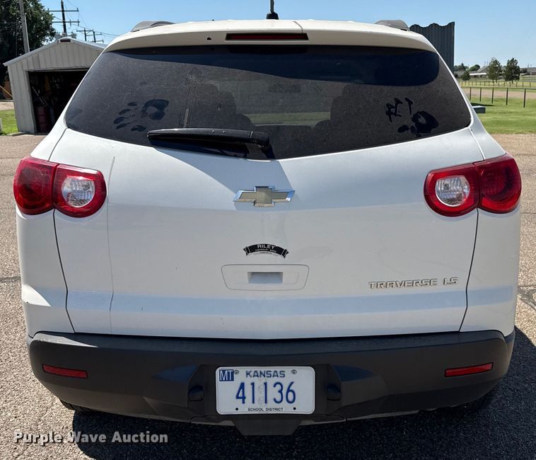 image for item DZ8873 2011 Chevrolet Traverse SUV