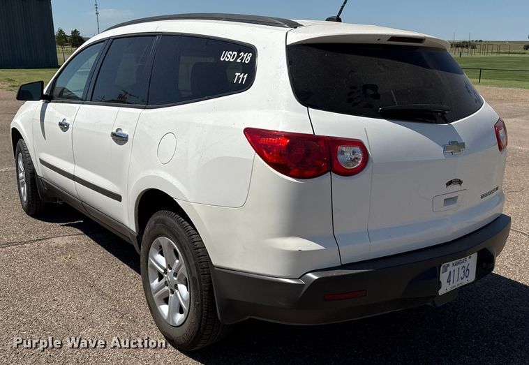 image for item DZ8873 2011 Chevrolet Traverse SUV