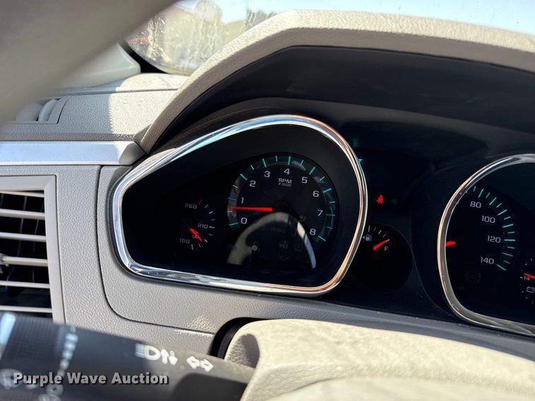 image for item DZ8873 2011 Chevrolet Traverse SUV