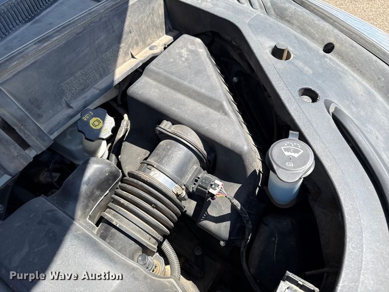 image for item DZ8873 2011 Chevrolet Traverse SUV