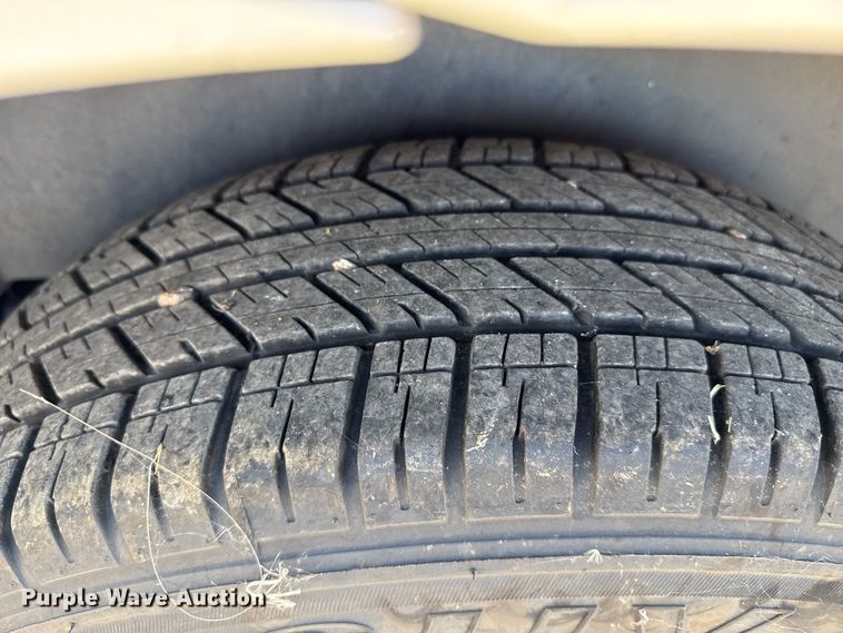 image for item DZ8873 2011 Chevrolet Traverse SUV